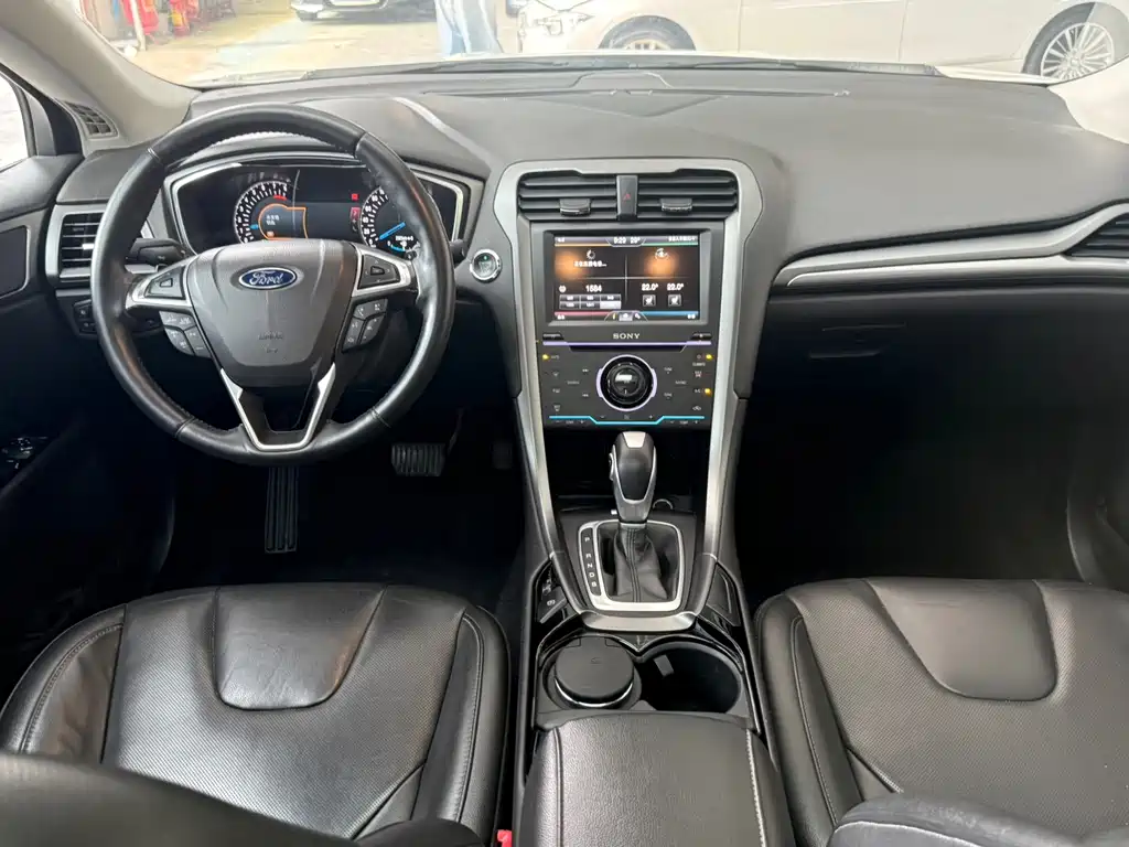 Ford Mondeo 2013 2.0L GTDi240 Luxury Sport
