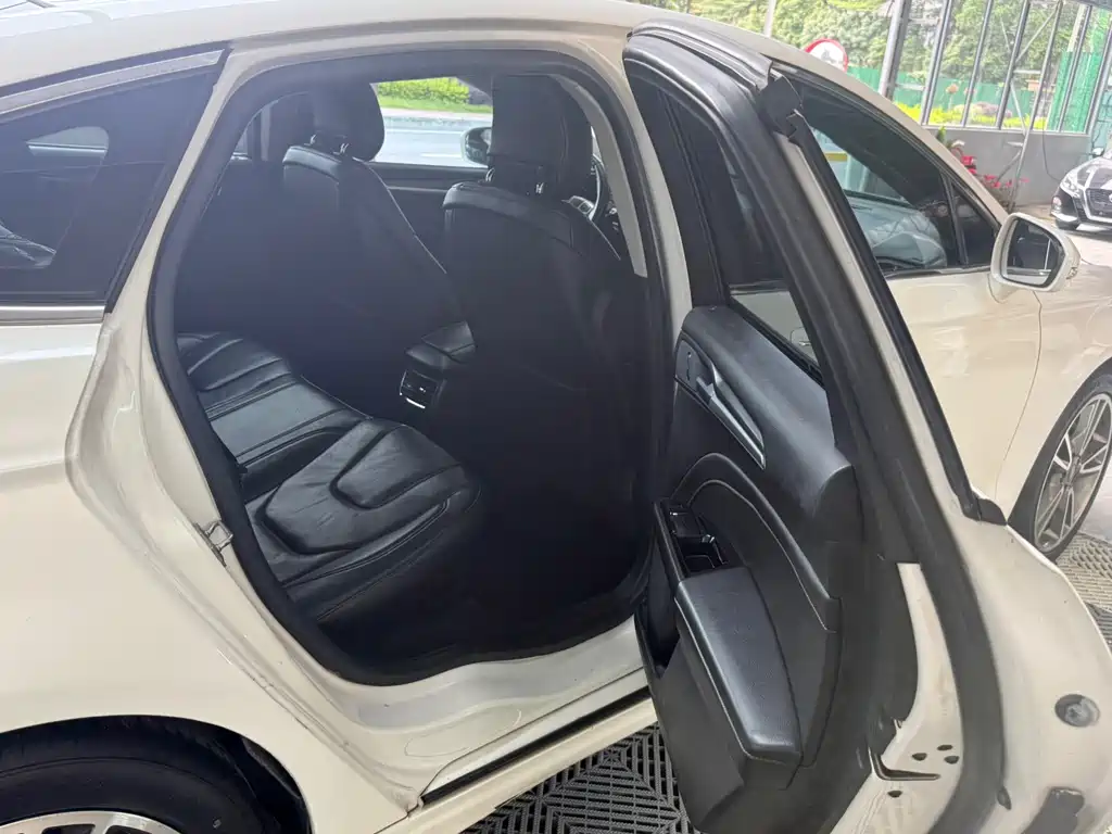 Ford Mondeo 2013 2.0L GTDi240 Luxury Sport