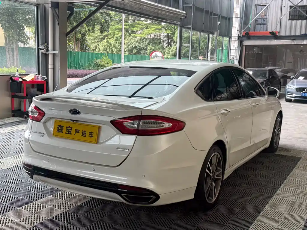 Ford Mondeo 2013 2.0L GTDi240 Luxury Sport