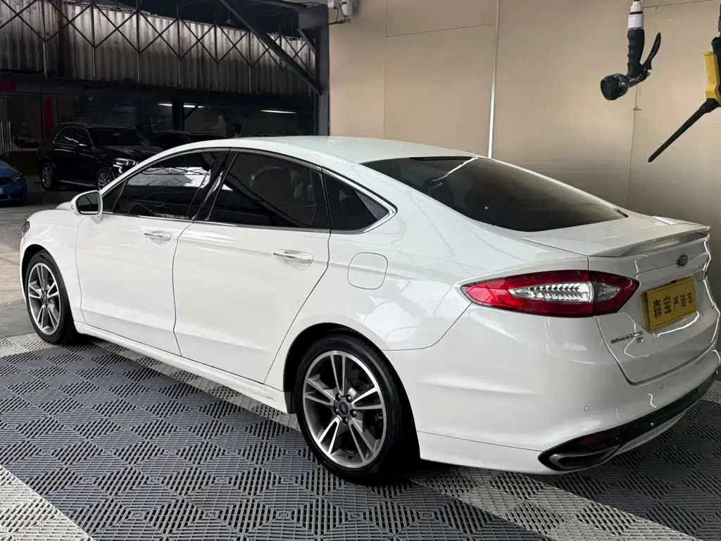 Ford Mondeo 2013 2.0L GTDi240 Luxury Sport
