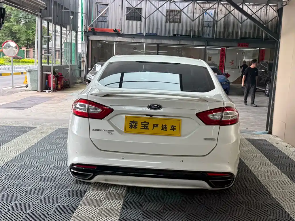 Ford Mondeo 2013 2.0L GTDi240 Luxury Sport