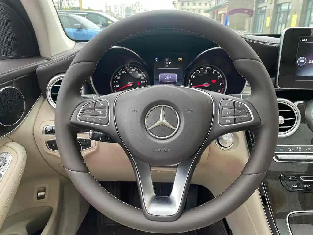 Mercedes-Benz GLC 260 4MATIC Luxury