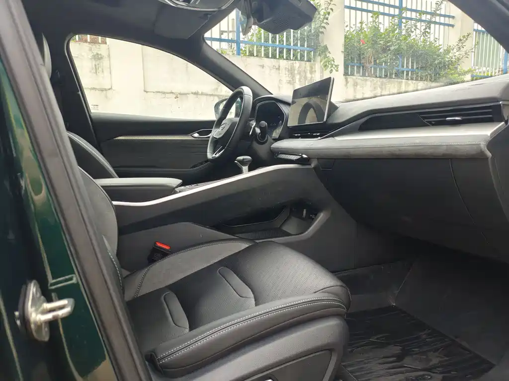 Geely Preface 2023 2.0TD Zhici Qinglu Edition