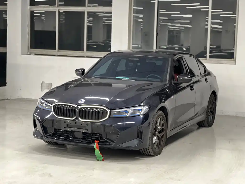 BMW 3 Series 2025 330Li Exclusive M Sport Night Edition