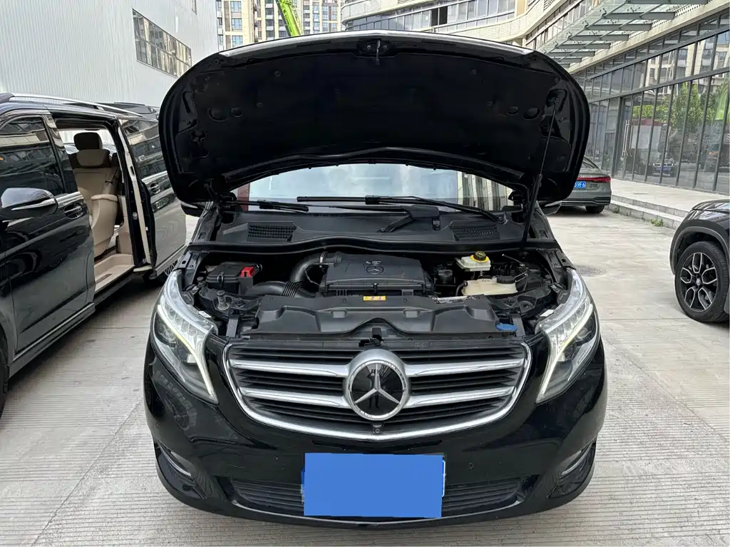 Mercedes-Benz V-Class 2017 V 260 L Exclusive Long Wheelbase