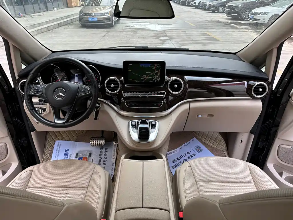 Mercedes-Benz V-Class 2017 V 260 L Exclusive Long Wheelbase