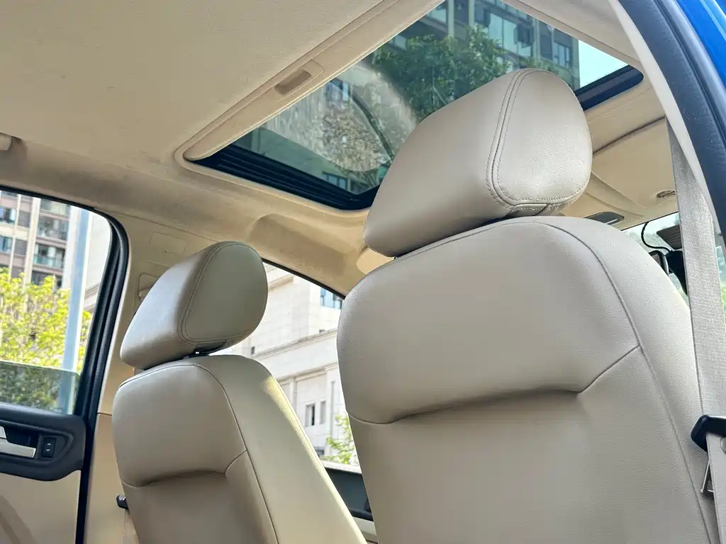 Ford Focus 2013 Hatchback Classic 1.8L Automatic Fashion Edition