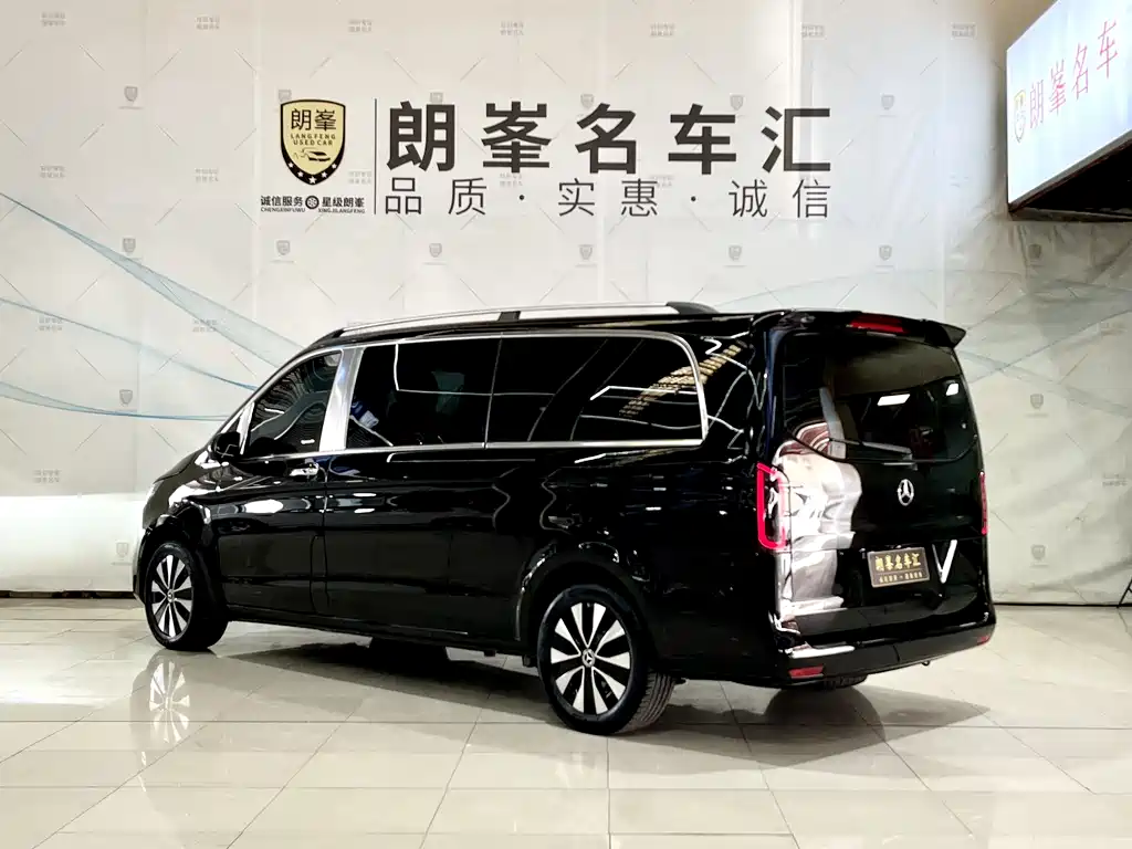 Mercedes-Benz Vito 2023 2.0T Business Edition 7-Seater