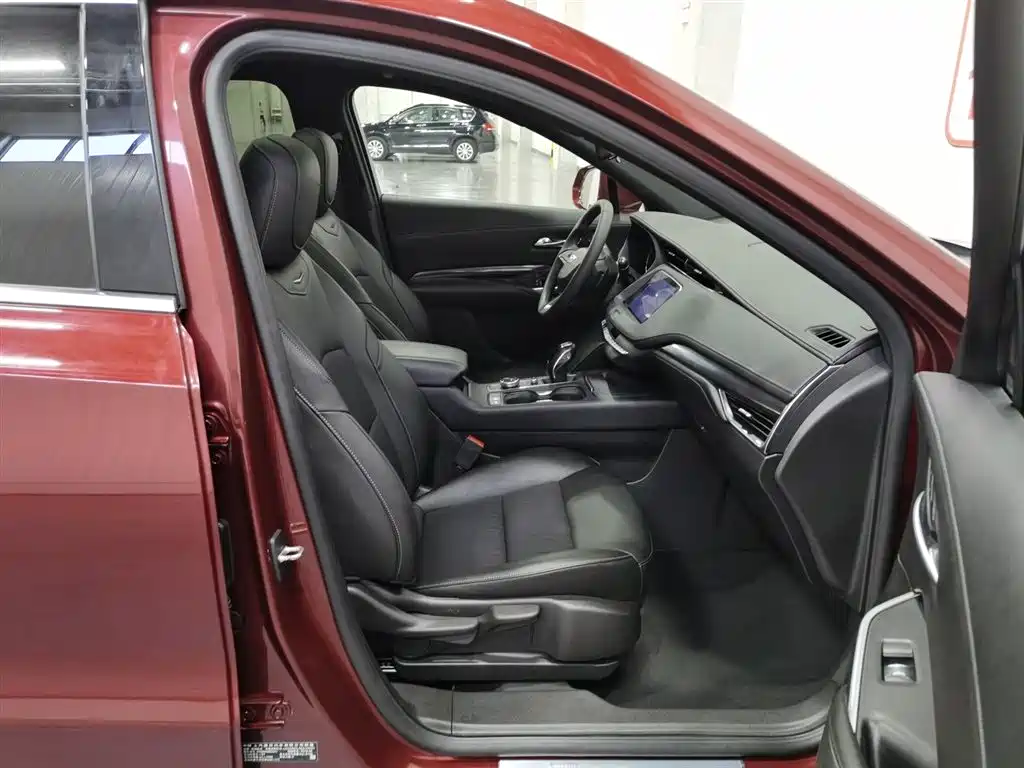 凯迪拉克XT4 2018款 28T 两驱技术型