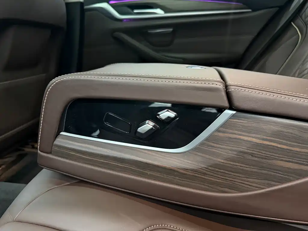 BMW 5 Series 2018 Facelift 530Li Leading Edition Luxury Package