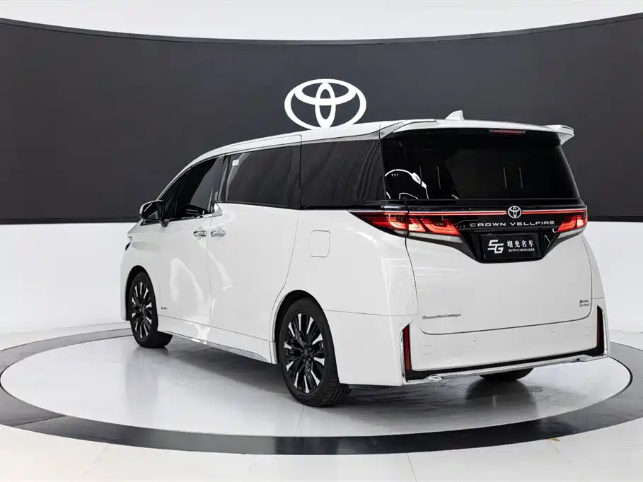 2024 Toyota Vellfire Crown Hybrid 2.5L Supreme Executive Edition