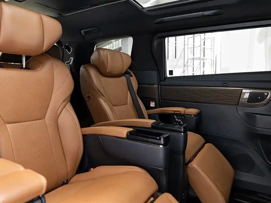 2024 Toyota Vellfire Crown Hybrid 2.5L Supreme Executive Edition