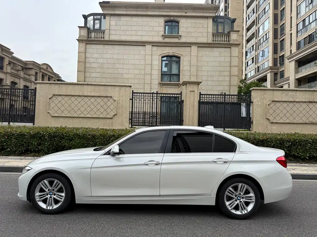 BMW 3 Series 2017 model 320Li Fashion