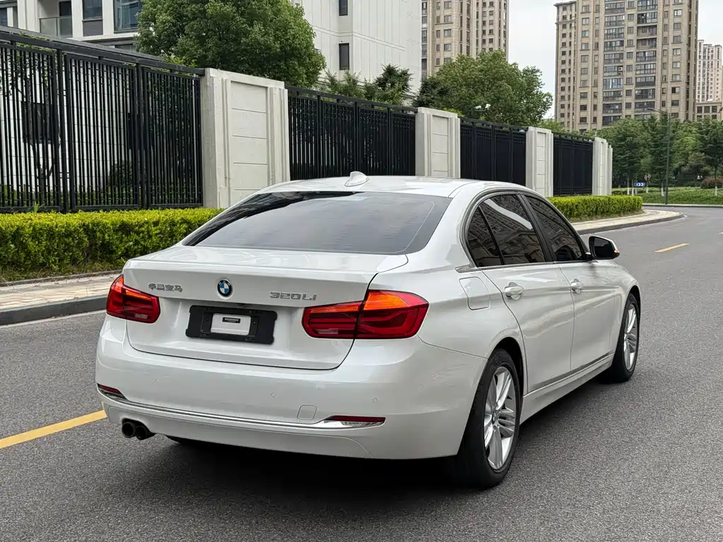 BMW 3 Series 2017 model 320Li Fashion