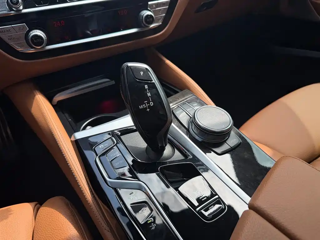 BMW 6 Series GT 2021 630i M Sport Package - фото 23