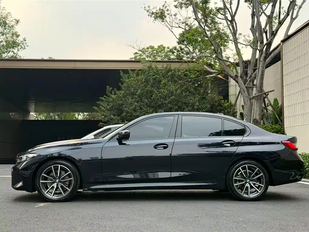 BMW 3 Series 2025 325Li M Sport Package