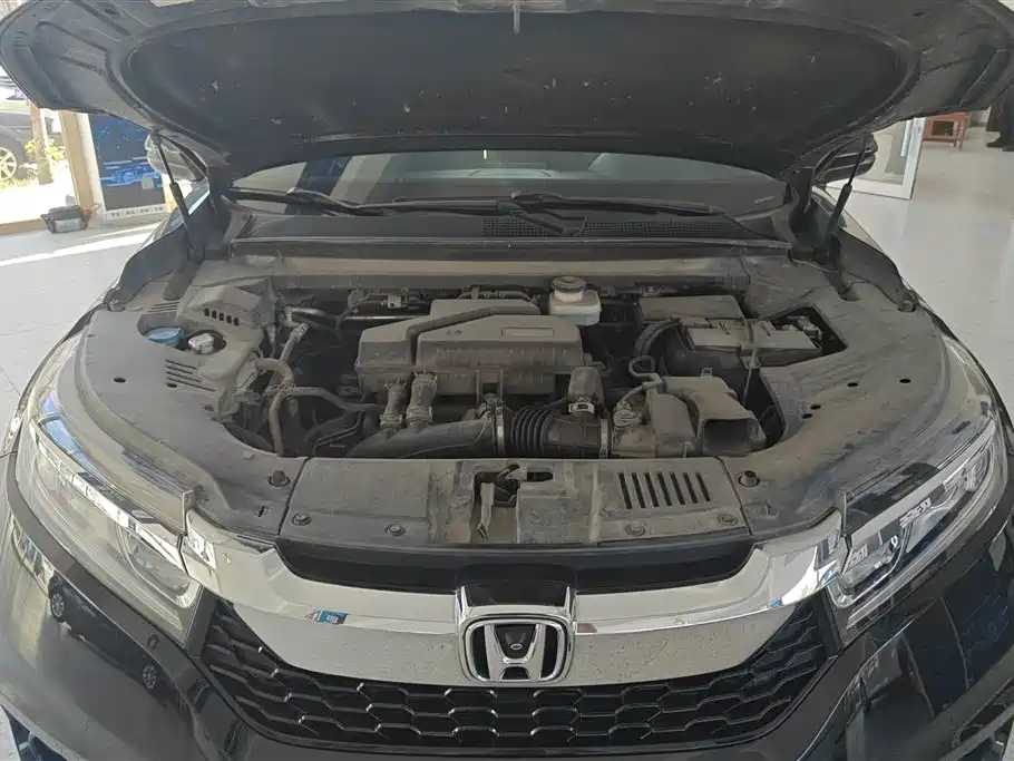 Avancier 2017 240TURBO 2WD Comfort Edition
