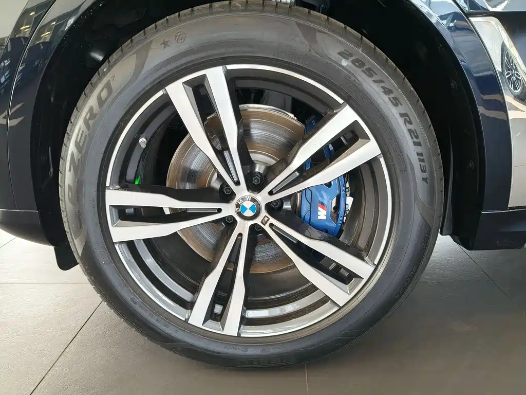 BMW X7 2024 xDrive40i Premium M Sport Package