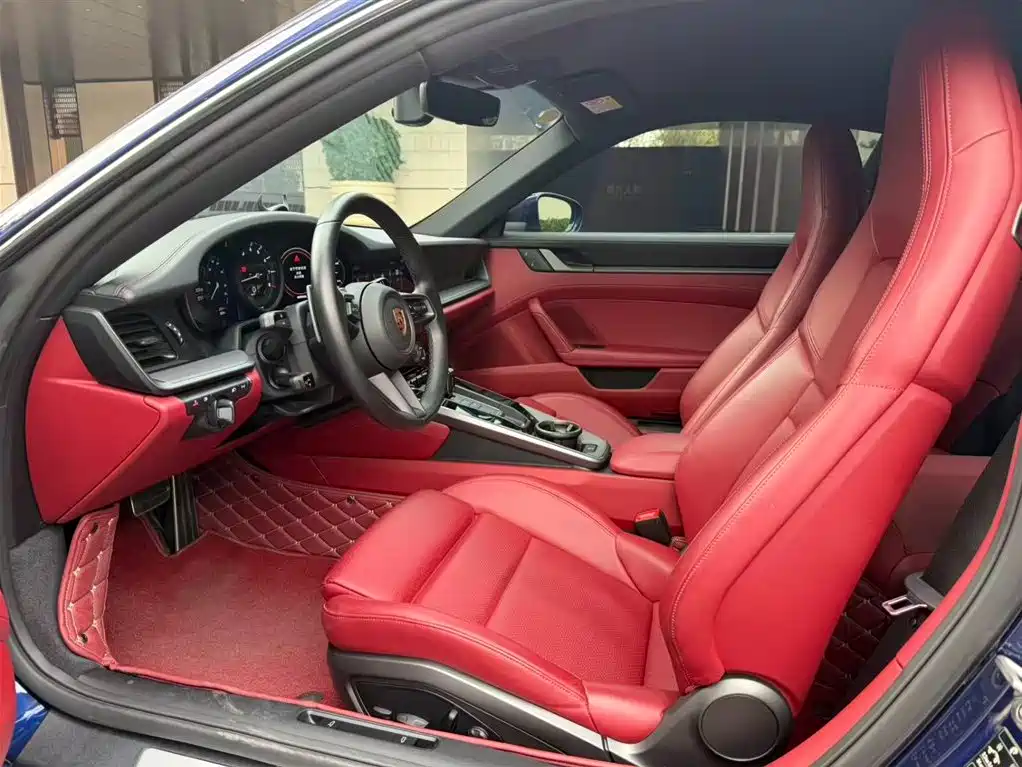 Porsche 911 2023 Carrera 3.0T