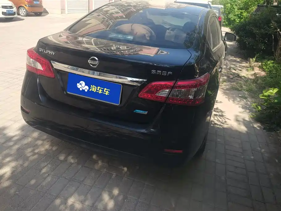 Nissan Sylphy 2012 1.6XL Manual Luxury Edition