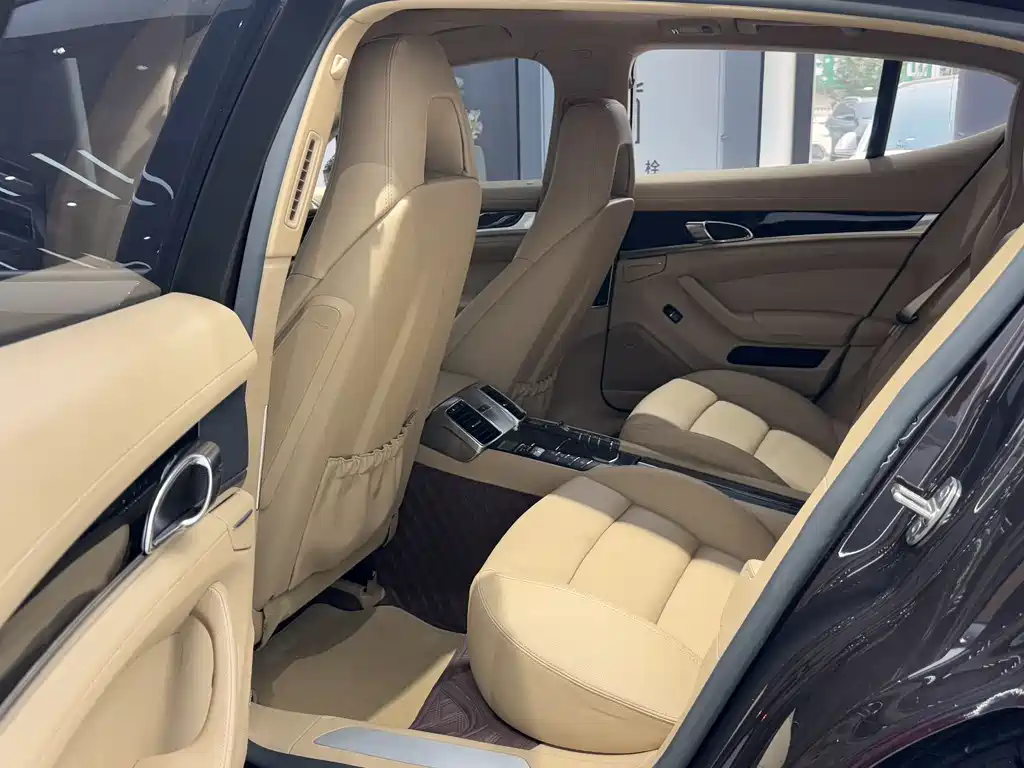 Porsche Panamera 2014 3.0T