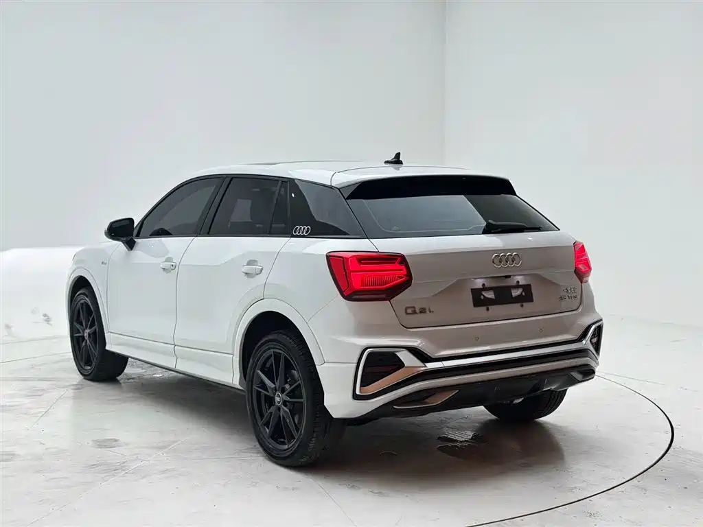 Audi Q2L 2022 35 TFSI Entry Dynamic