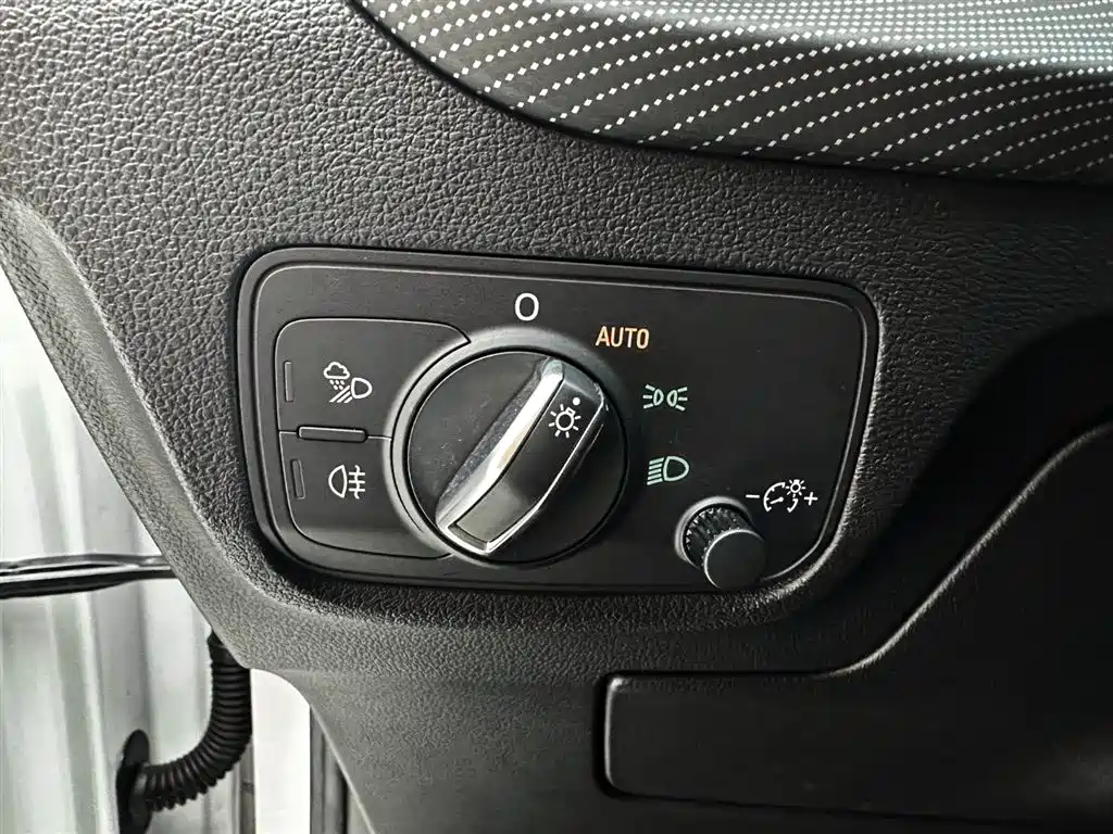 Audi Q2L 2022 35 TFSI Entry Dynamic