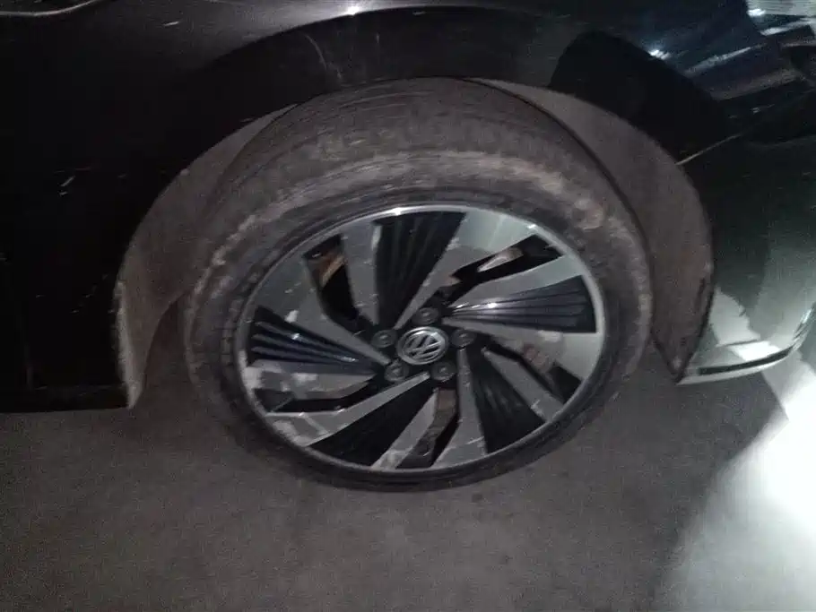 Bora EV 2020 Shang Pro