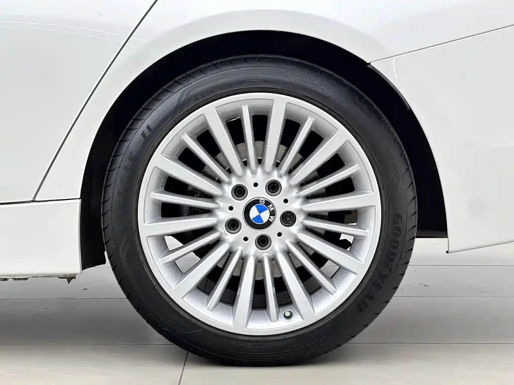 BMW 3-Series 2018 320Li Fashion Edition