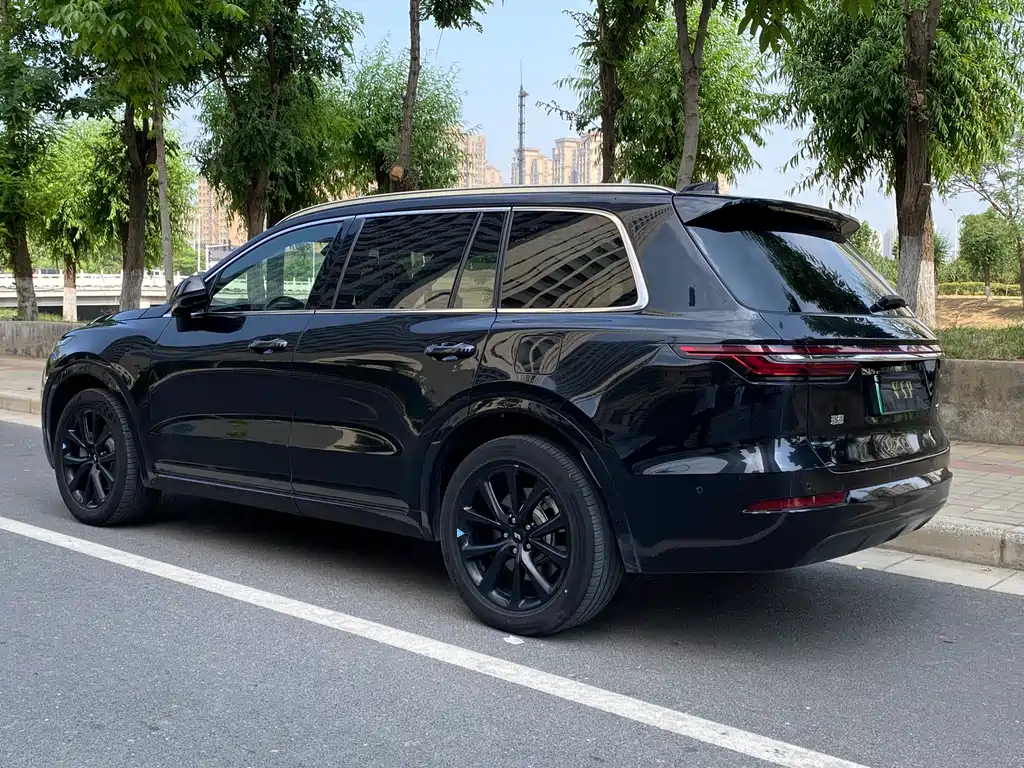 Li Auto ONE 2021 Extended Range 6-Seater Edition