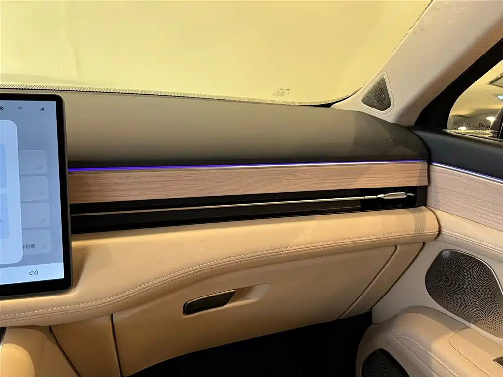 AITO M5 2025 EREV Ultra AWD