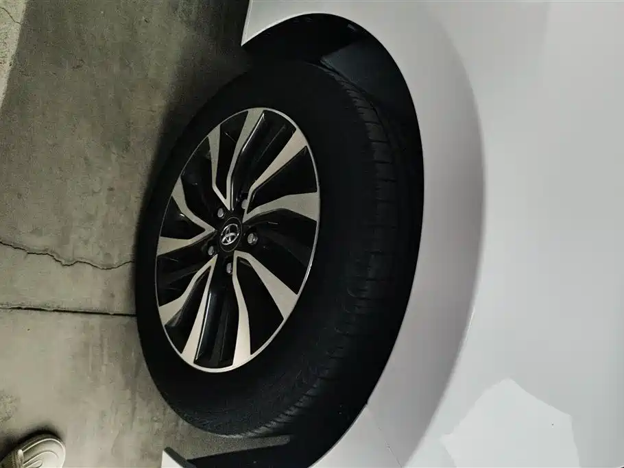 Toyota Corolla Plug-in Hybrid 2020 1.8L E-CVT Comfort Edition