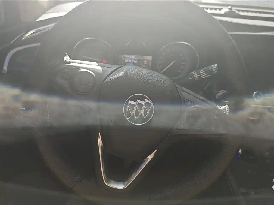 Buick Envision Plus 2016 20T FWD Leading Edition