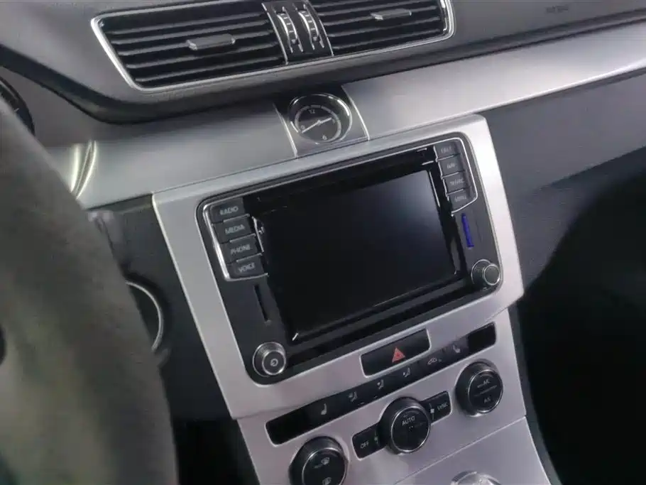 FAW-Volkswagen CC 2016 300TSI 25th Anniversary Edition
