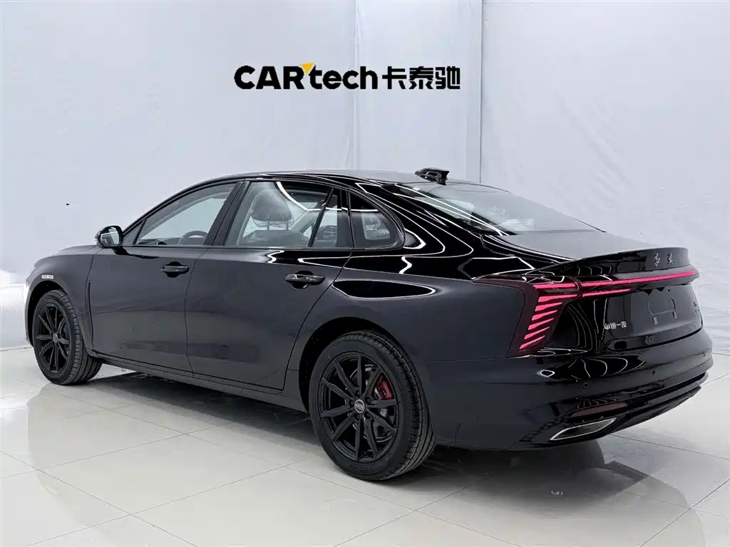 Hongqi H5 2025 2.0T Automatic Xuanying Edition