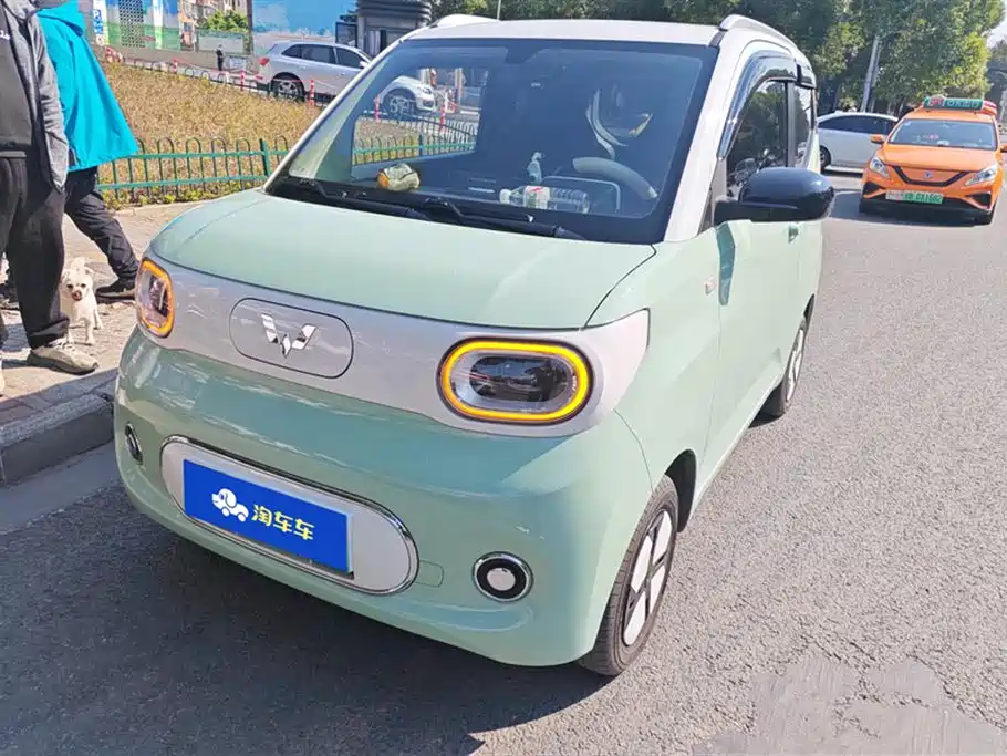 Wuling Hongguang MINI EV 2024 3rd Generation 215km Advanced Edition