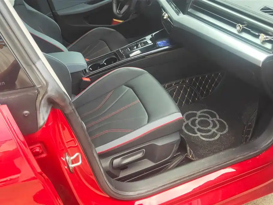 Volkswagen Lamando L 2022 280TSI DSG Cool Spicy Edition