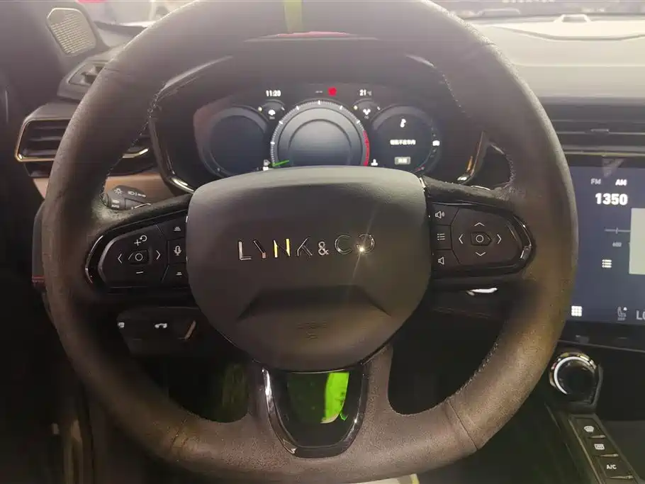 Lynk & Co 05 2022 2.0TD AWD Halo