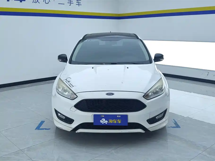 Ford Focus 2017 1.5T CTCC White and Black Limited Edition