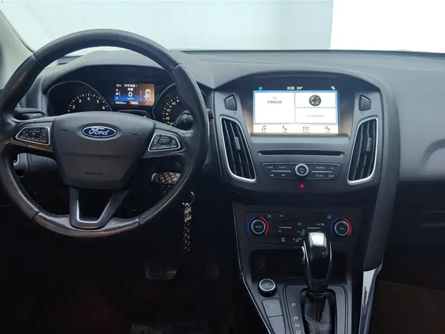Ford Focus 2017 1.5T CTCC White and Black Limited Edition
