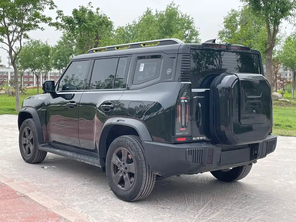 Jetour Traveler 2023 1.5T FWD Discovery PRO