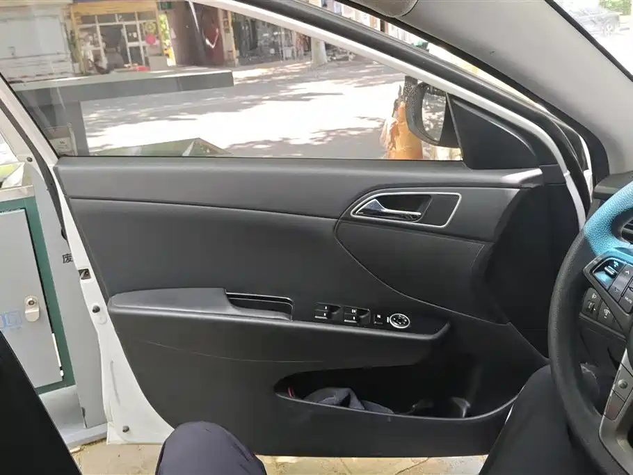 Hyundai Mistra 2016 1.8L Automatic Smart Edition GLS