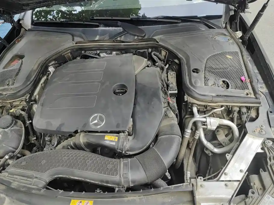 Mercedes-Benz E-Class 2022 Facelift II E 260 L