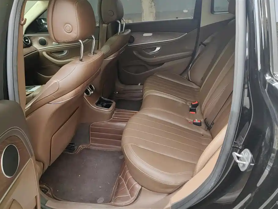 Mercedes-Benz E-Class 2022 Facelift II E 260 L