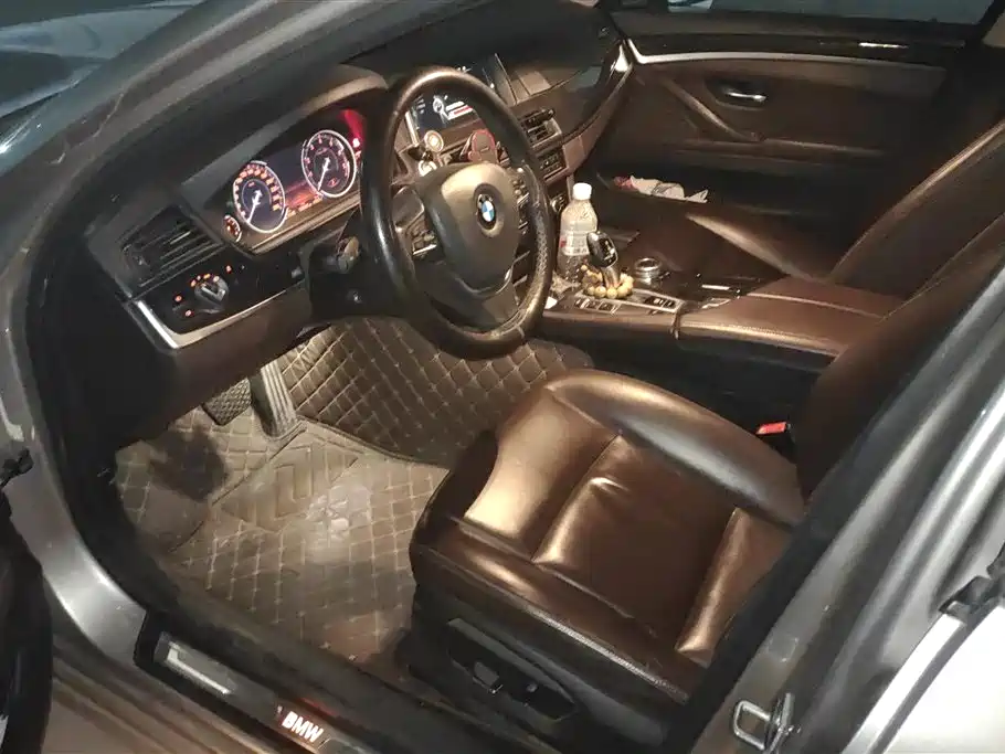 BMW 5 Series 2017 525Li Luxury Design Package - фото 9