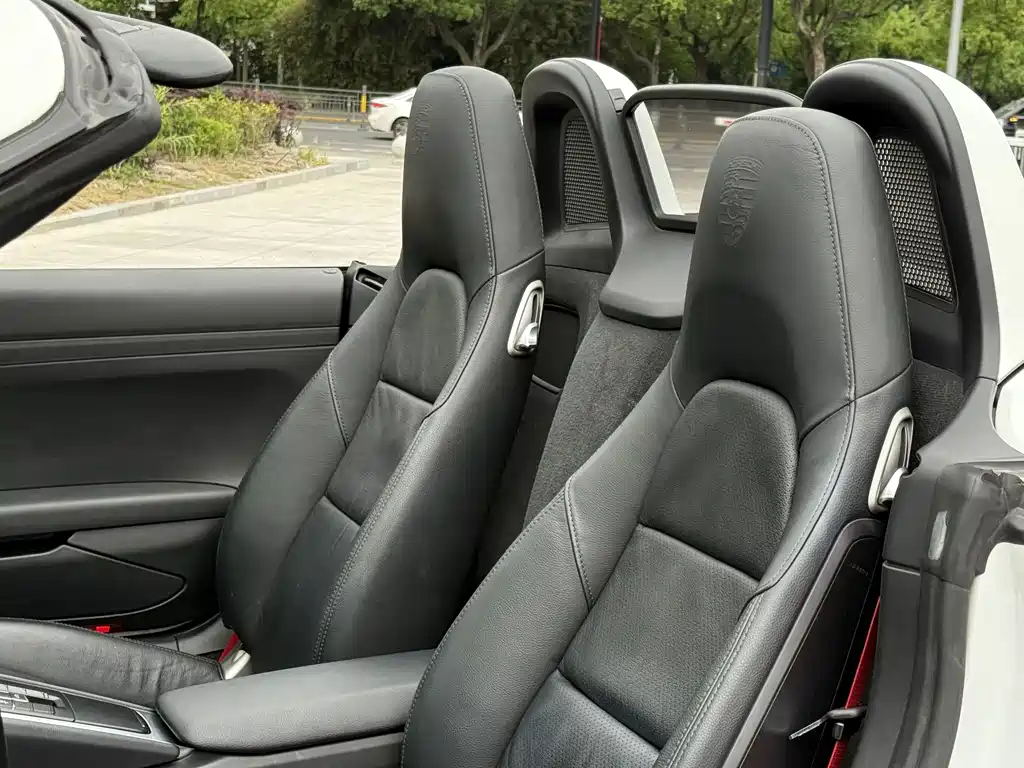 2015 Porsche Boxster Style Edition 2.7L