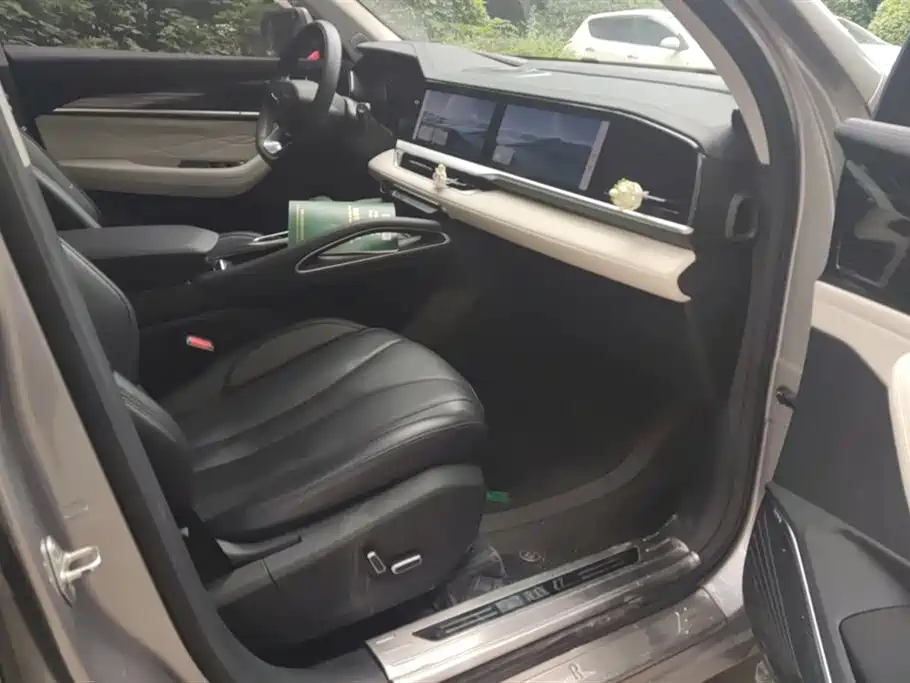 Geely Monjaro 2023 2.0TD High-Power Auto FWD Flagship