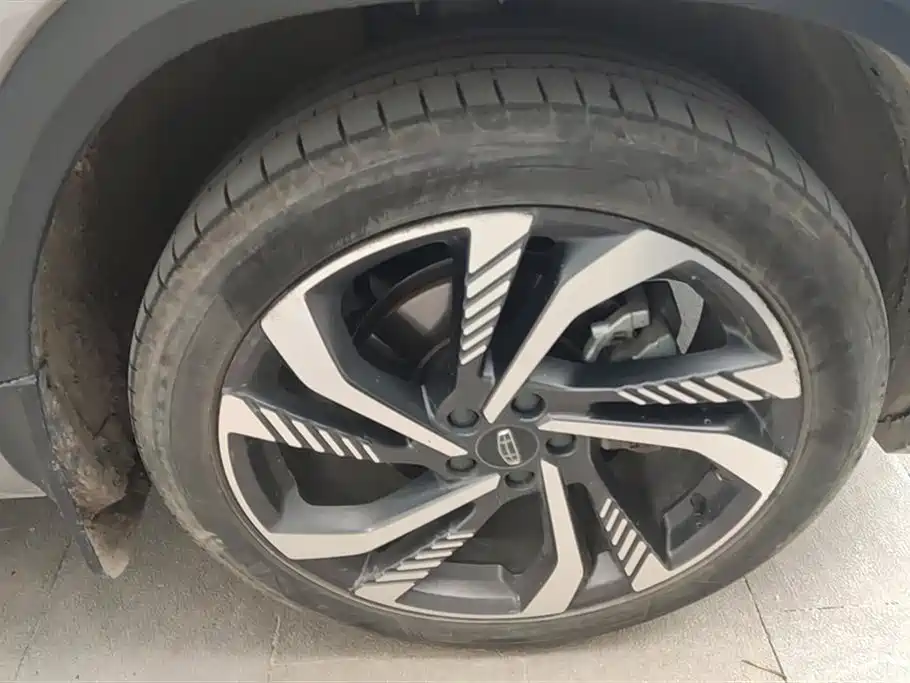 Geely Monjaro 2023 2.0TD High-Power Auto FWD Flagship