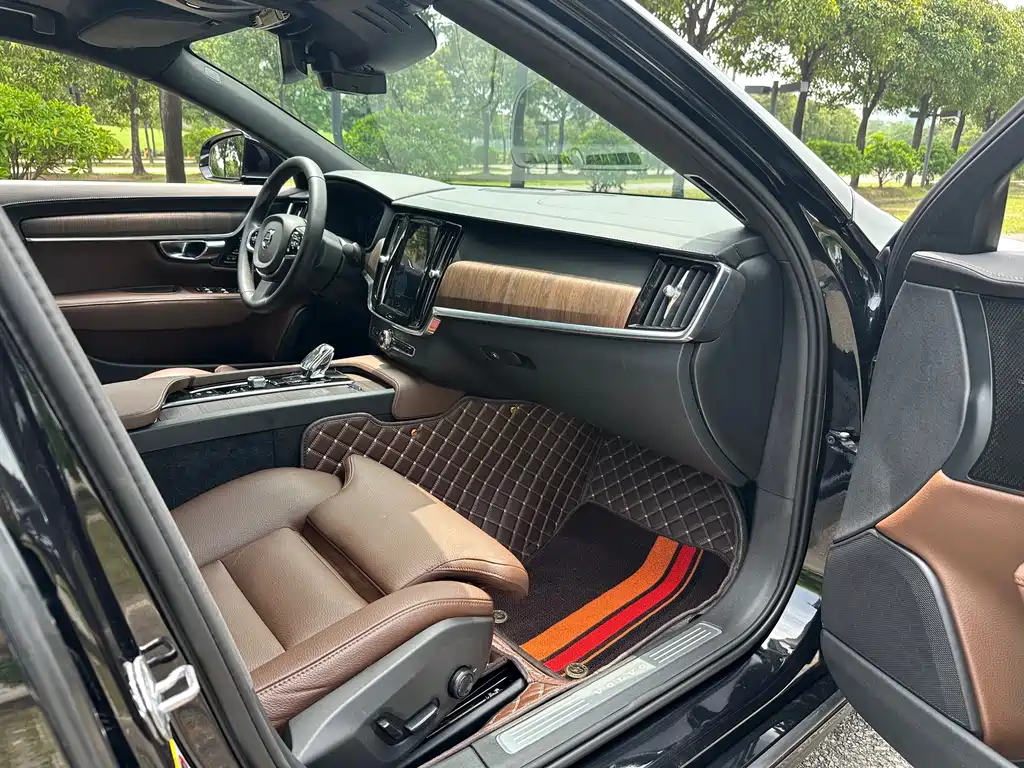 Volvo S90 2021 B5 Inscription