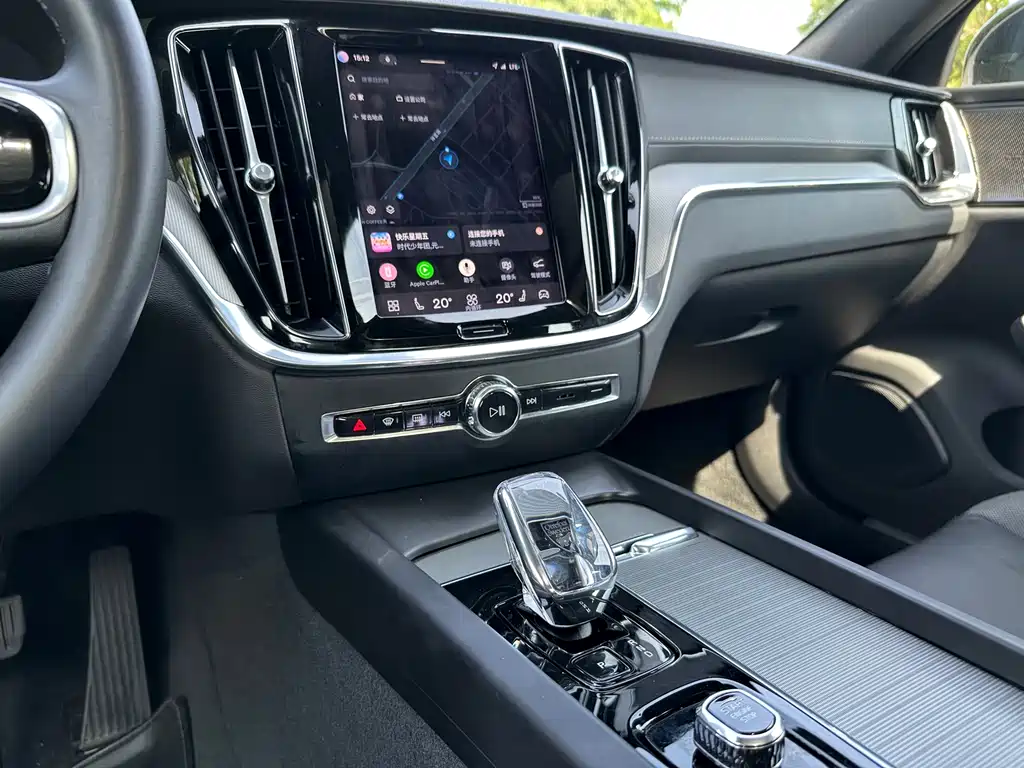Volvo S60 2024 B5 Inscription Sport Edition
